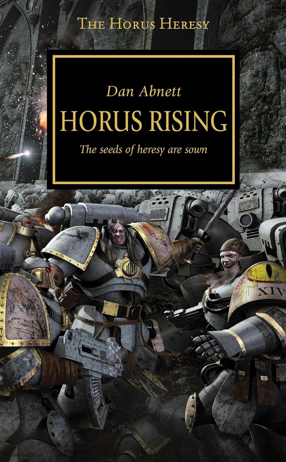 Horus Rising  (paperback)  Dan Abnett