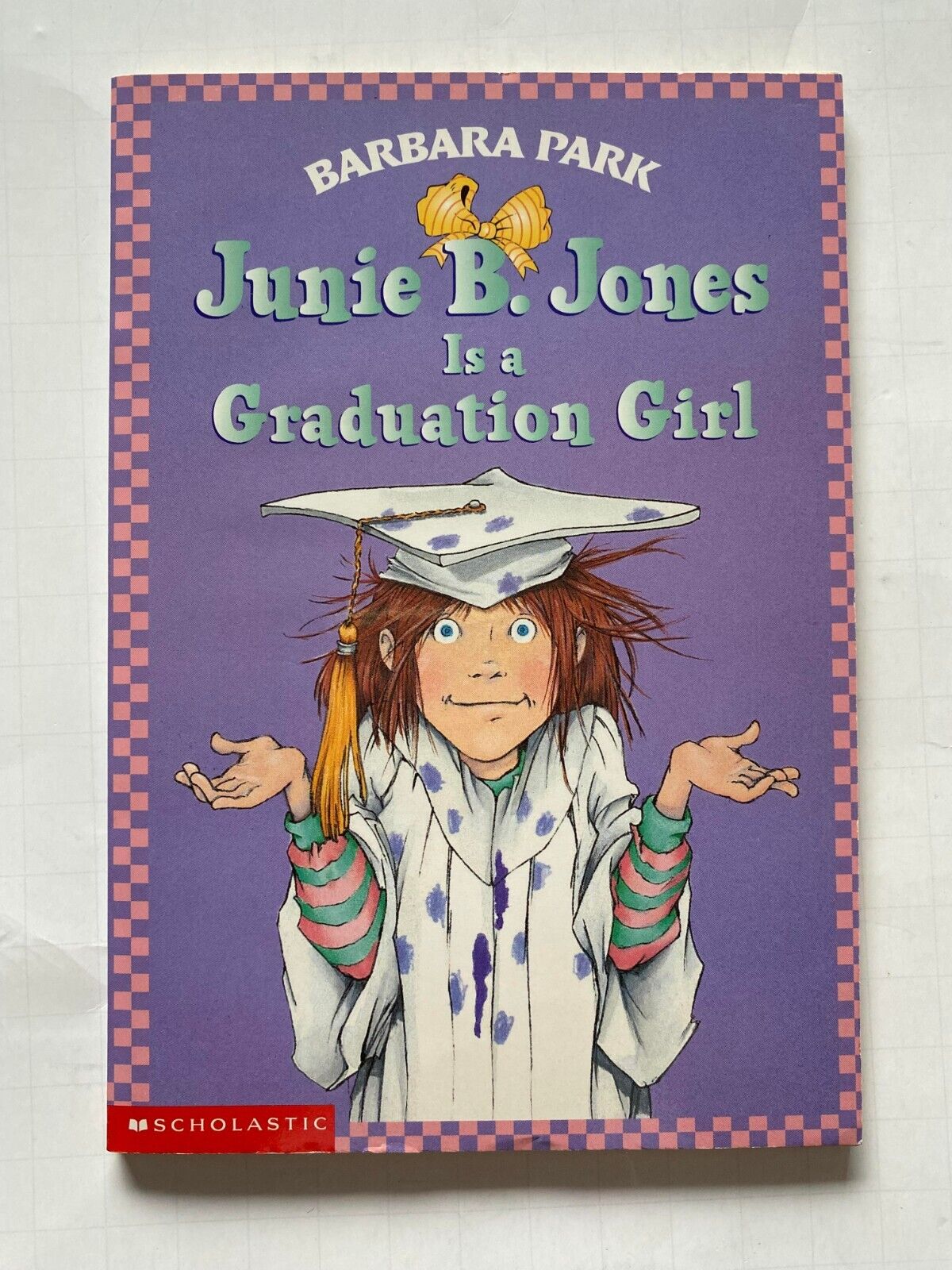 Junie B. Jones Is a Graduation Girl (Junie B. Jones, No. 17 of 28 ) (paperback) Barbara Park