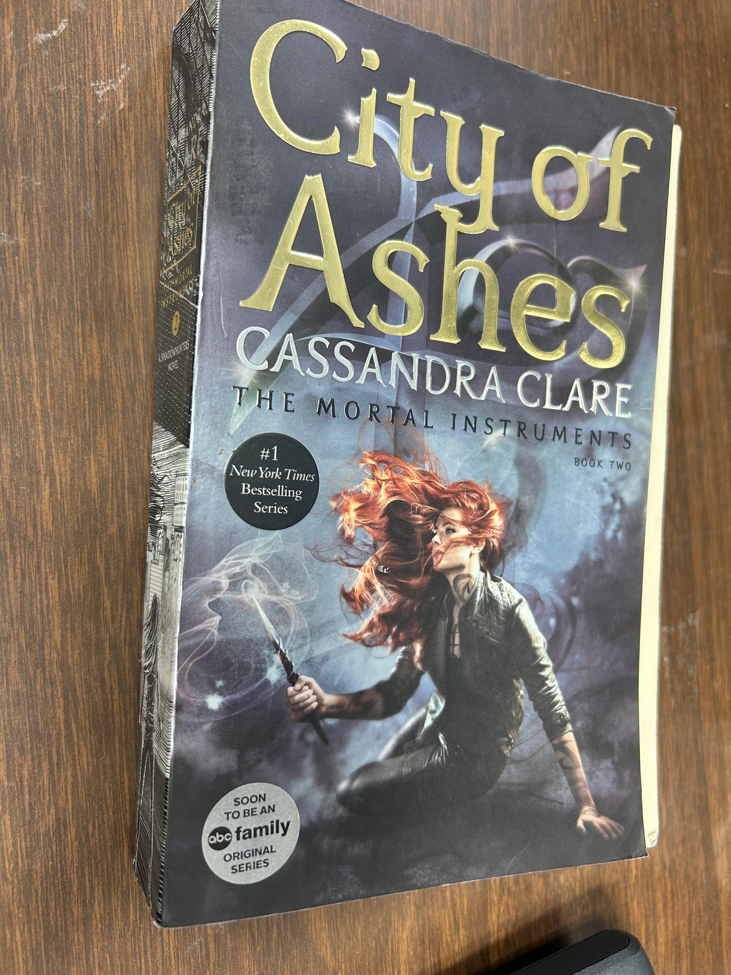 City of Ashes: The Mortal Instruments Series, Book 2 (Paperback) Cassandra Clare
