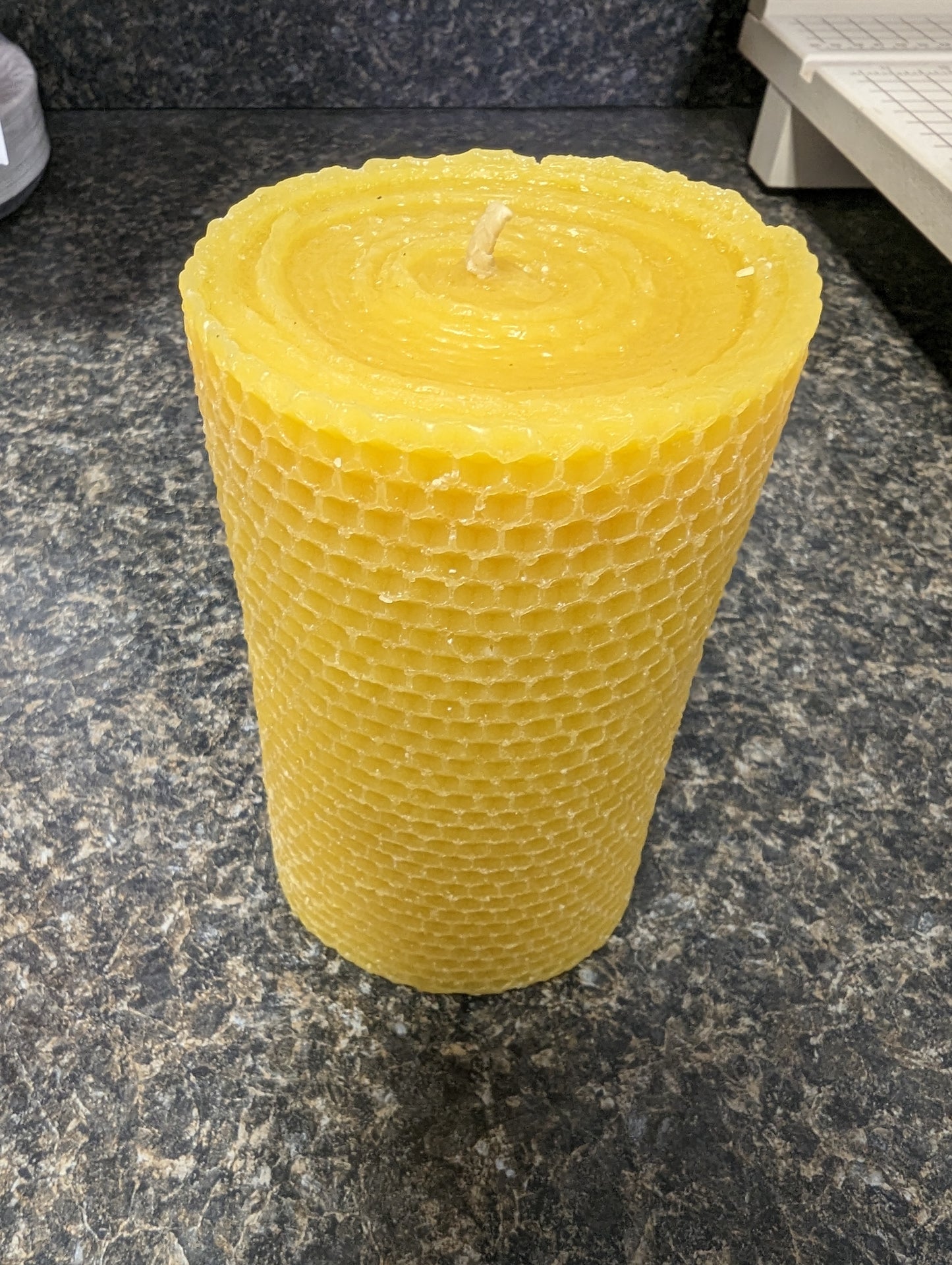 Large Round Honey Candle
